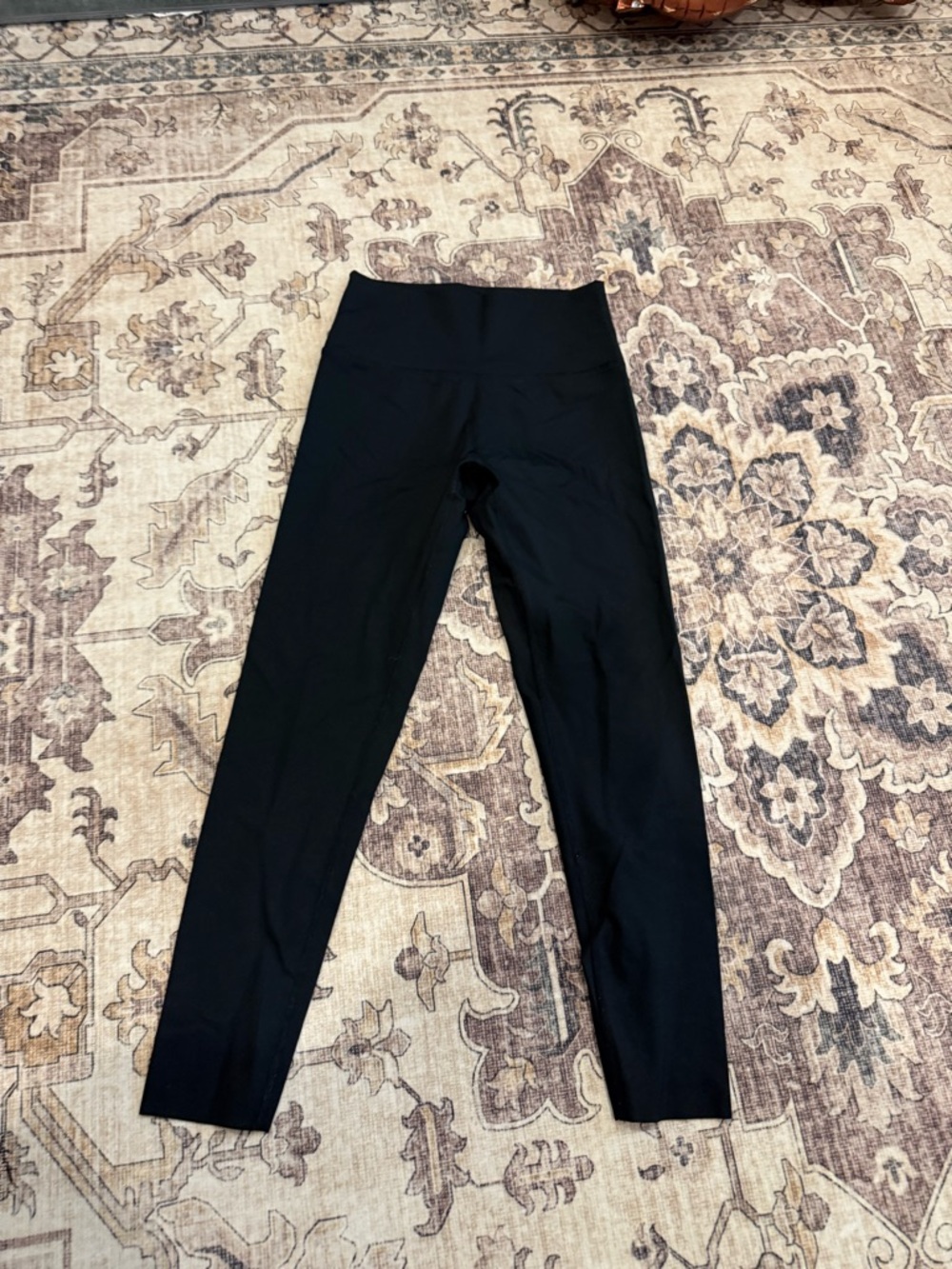 Aerie offline oasis high rise short length legging-size medium